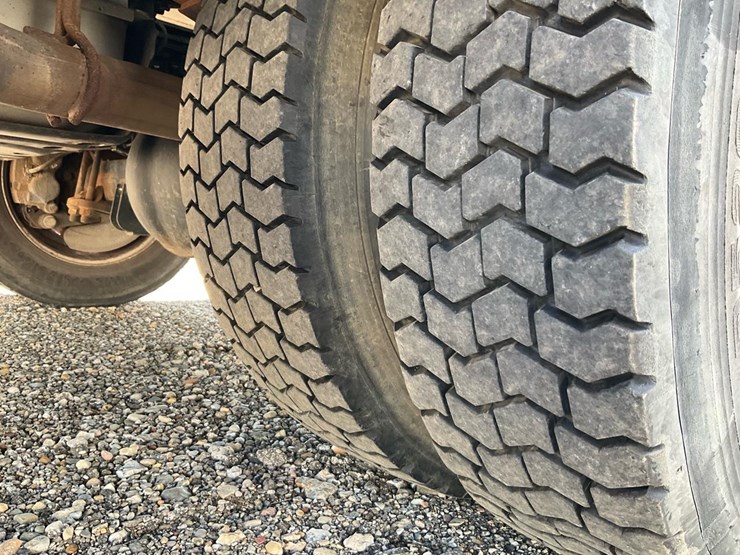 2015-ford-f550-image-67