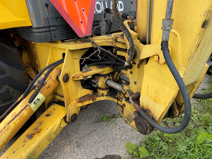 new-holland-lb75b-image-21