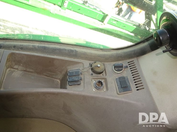 2020-john-deere-f4365-image-121