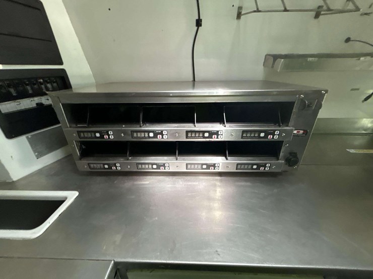2021-mercedes-benz-sprinter-4500-image-37