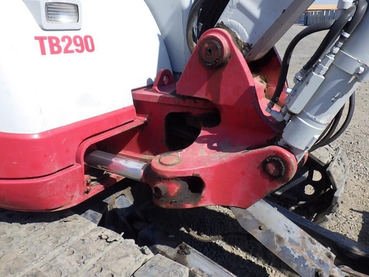 2017-takeuchi-tb290-image-17