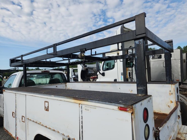 2002-ford-f550-image-21