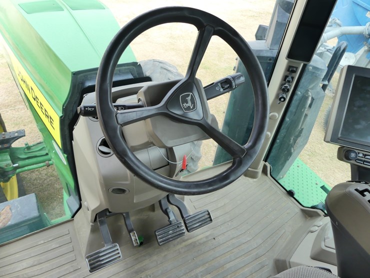 john-deere-8r-250-image-15