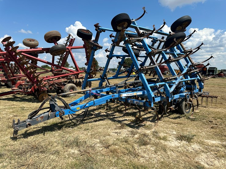 #32187-•-tiger-mate-26'-field-cultivator-image-1