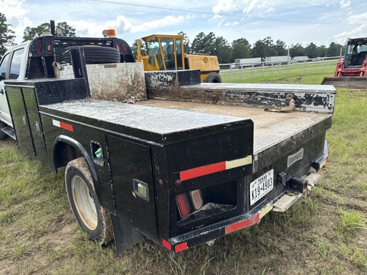 2020-ford-f550-image-22