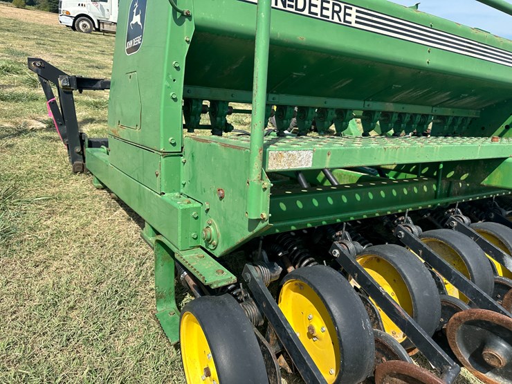 john-deere-750-image-23