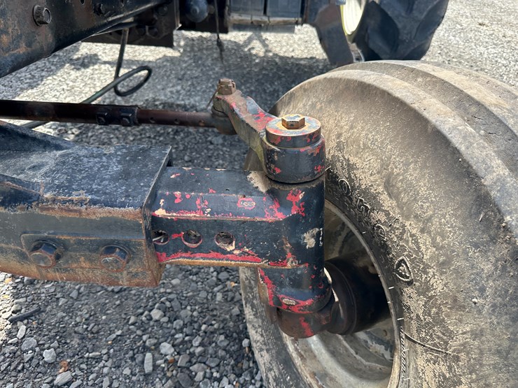 #32184-•-inop-case-international-7140-tractor-image-14
