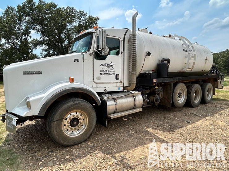 2012-kenworth-t800-image-1