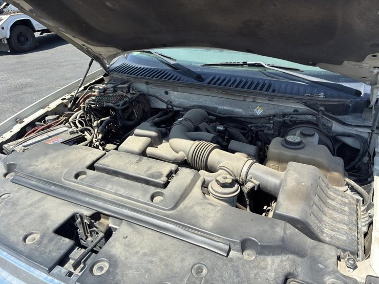 2008-ford-expedition-image-6