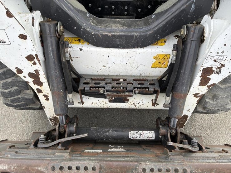 2021-bobcat-s590-image-9