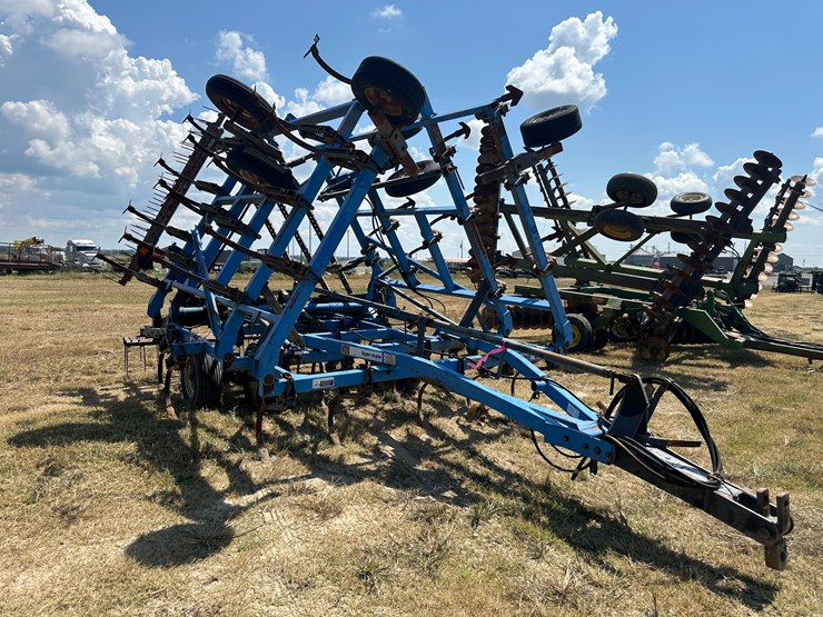 #32187-•-tiger-mate-26'-field-cultivator-image-2