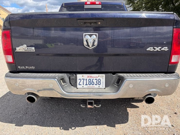 2016-dodge-ram-1500-image-31
