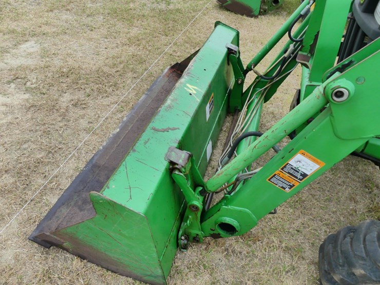 john-deere-3038e-image-10