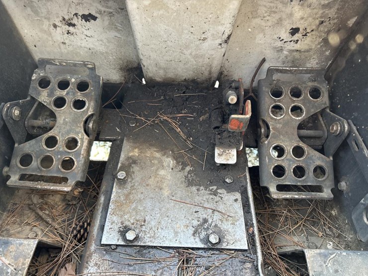 bobcat-853-image-47