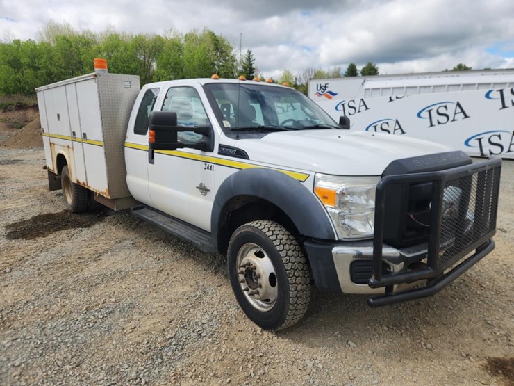 2011-ford-f550-image-7
