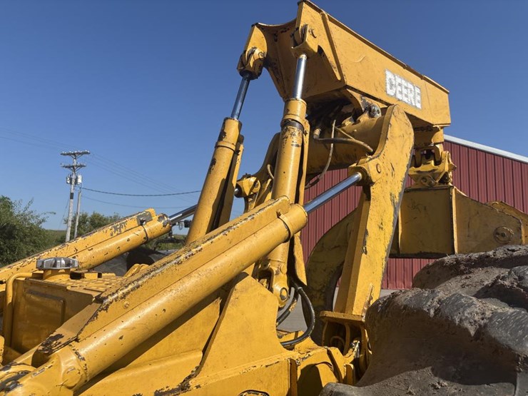 deere-648-image-18