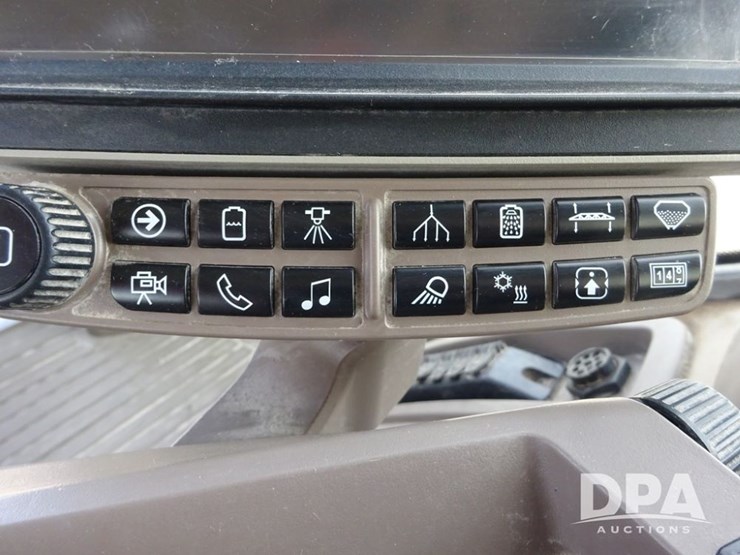 2019-john-deere-f4365-image-112