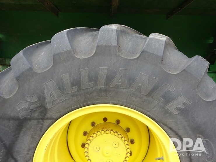 2019-john-deere-f4365-image-56