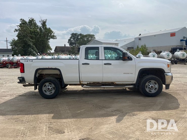 2015-gmc-2500-image-7