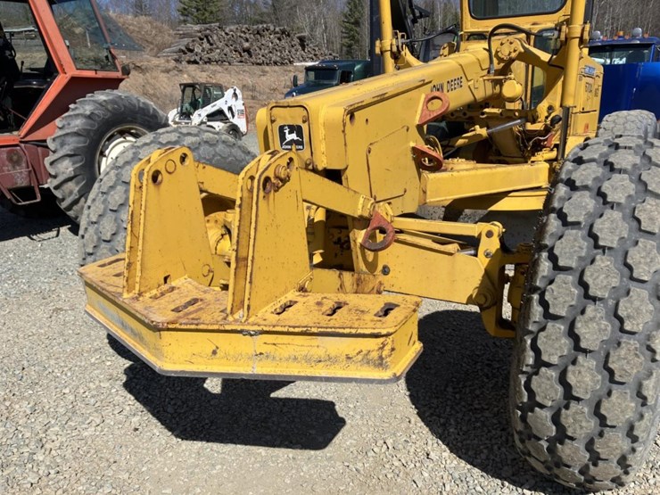 deere-670-image-9