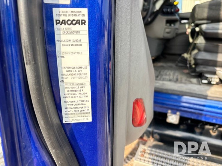 2019-peterbilt-567-image-102