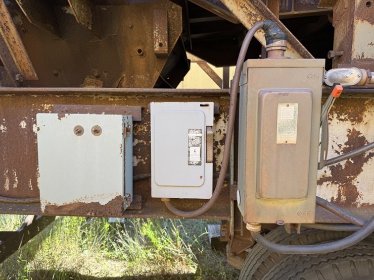 #1604-•-telsmith-20’x6’-towable-screener-image-27