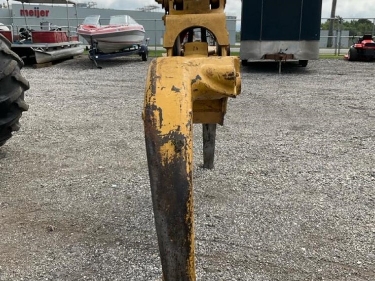 1985-deere-648d-image-44
