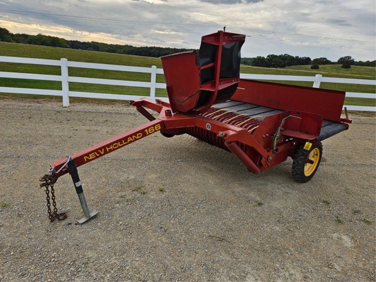 new-holland-166-image-1