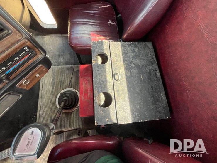 1991-freightliner-truck-(jn2955,-unit-758)-image-71