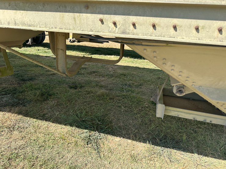 #32158-•-hobbs-42'-t/a-aluminum-hopper-bottom-trailer-vin:-blv-9983-04-image-21