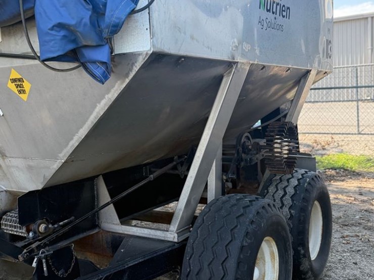 adams-dry-spreader-(pz13898,-unit-87793)-image-2