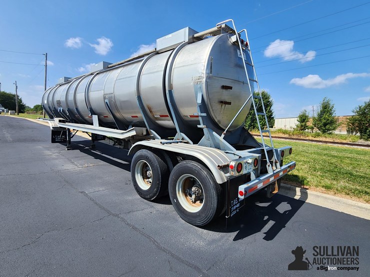 1968-fruehauf-tanker-image-7