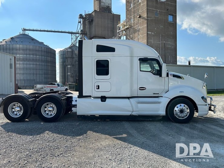 2020-kenworth-t680-image-3