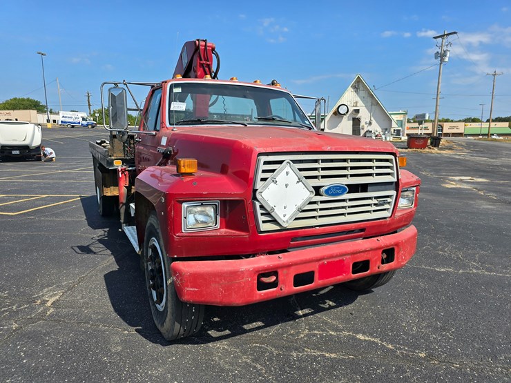 1990-ford-f800-image-36