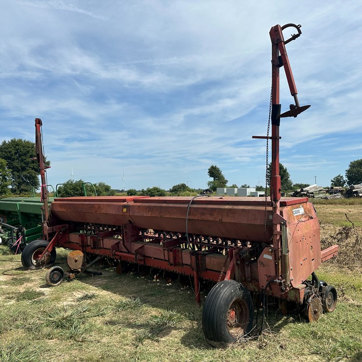 INTERNATIONAL 5200