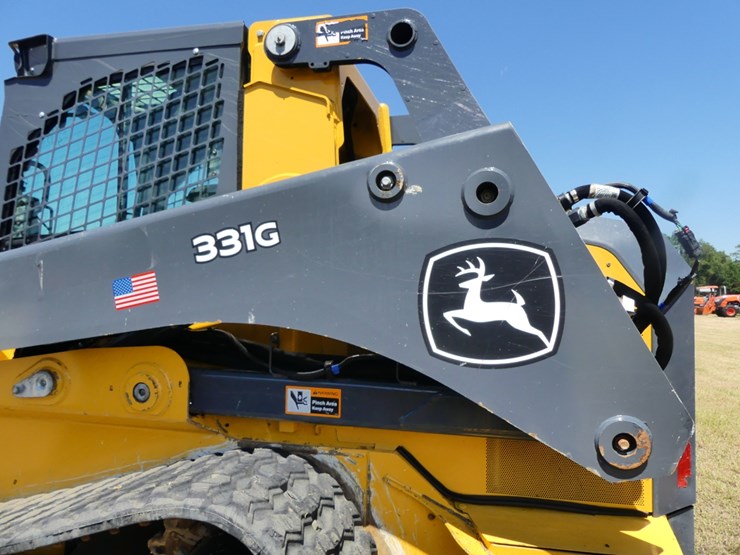 deere-331g-image-7