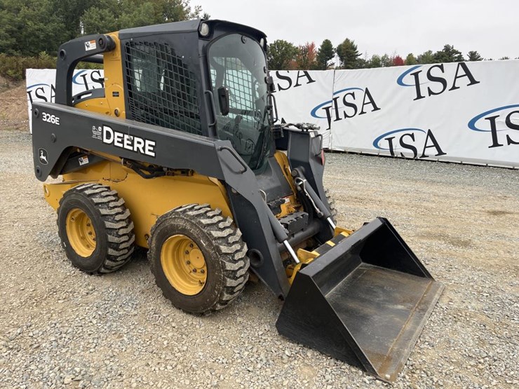 2014-deere-326e-image-7