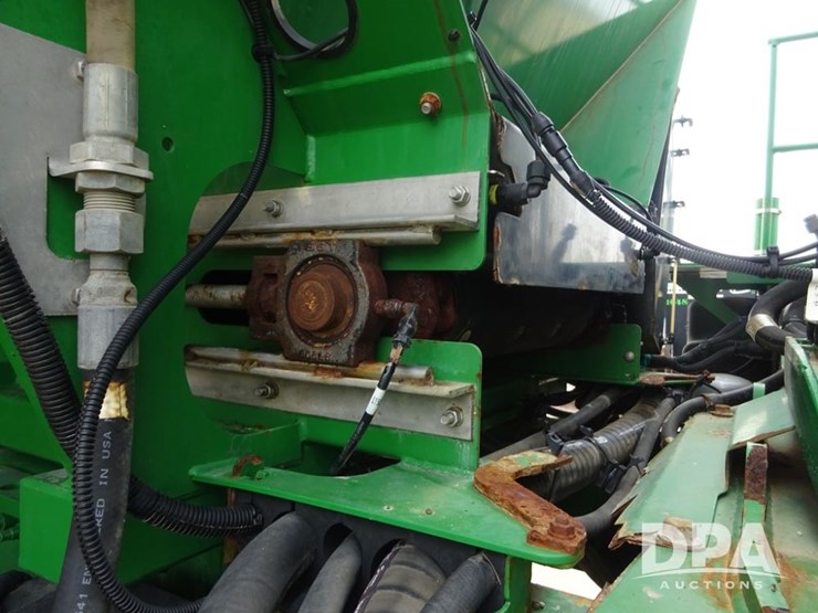 2019-john-deere-f4365-image-70