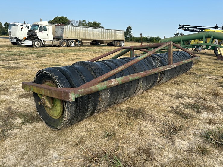 #32197-•-22'-tire-type-packer-image-4