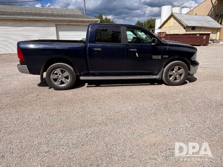 2016-dodge-ram-1500-image-4