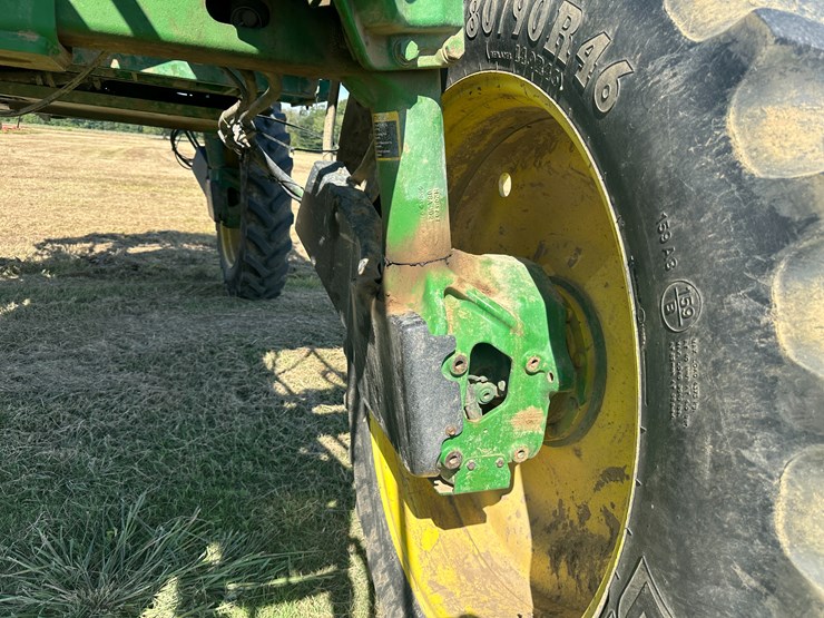 2011-john-deere-4730-image-14