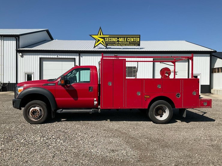 2015-ford-f550-image-2