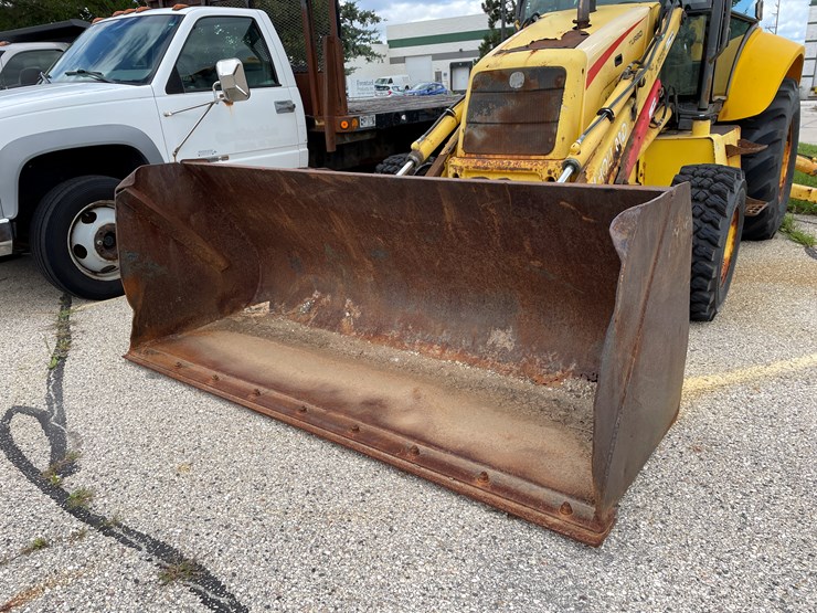 new-holland-lb75b-image-8