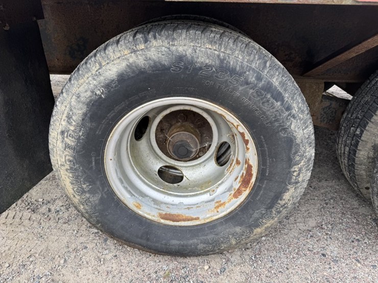 #1083-•-2001-delta-tandem-axle-gooseneck-trailer-image-23