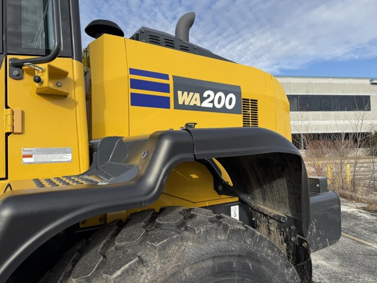 2021-komatsu-wa200-8-image-20