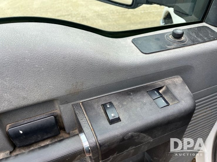 2012-ford-f350-image-42