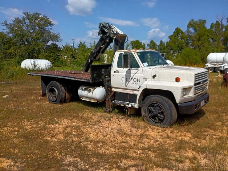 1989-ford-f800-image-17