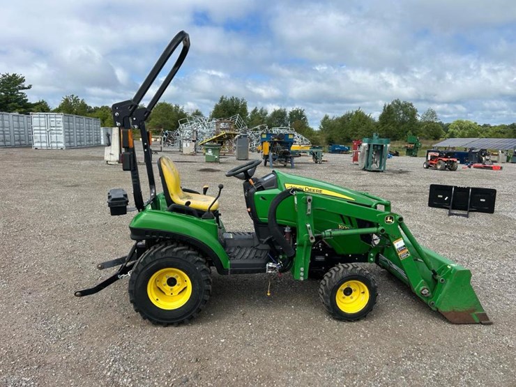 2020-john-deere-1023e-image-8