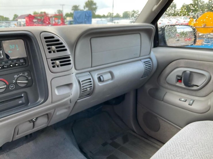1998-chevrolet-k1500-image-66