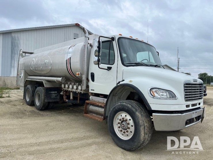 2010-freightliner-business-class-m2-petroleum-truck-(jn2961,-unit-491)-image-5